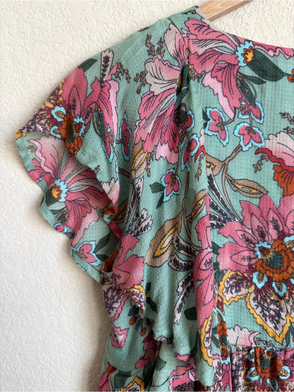 Haute Hippie Tribe Karen Floral Flutter Sleeve Babydoll Blouse Modal Size S Boho - Picture 10 of 12